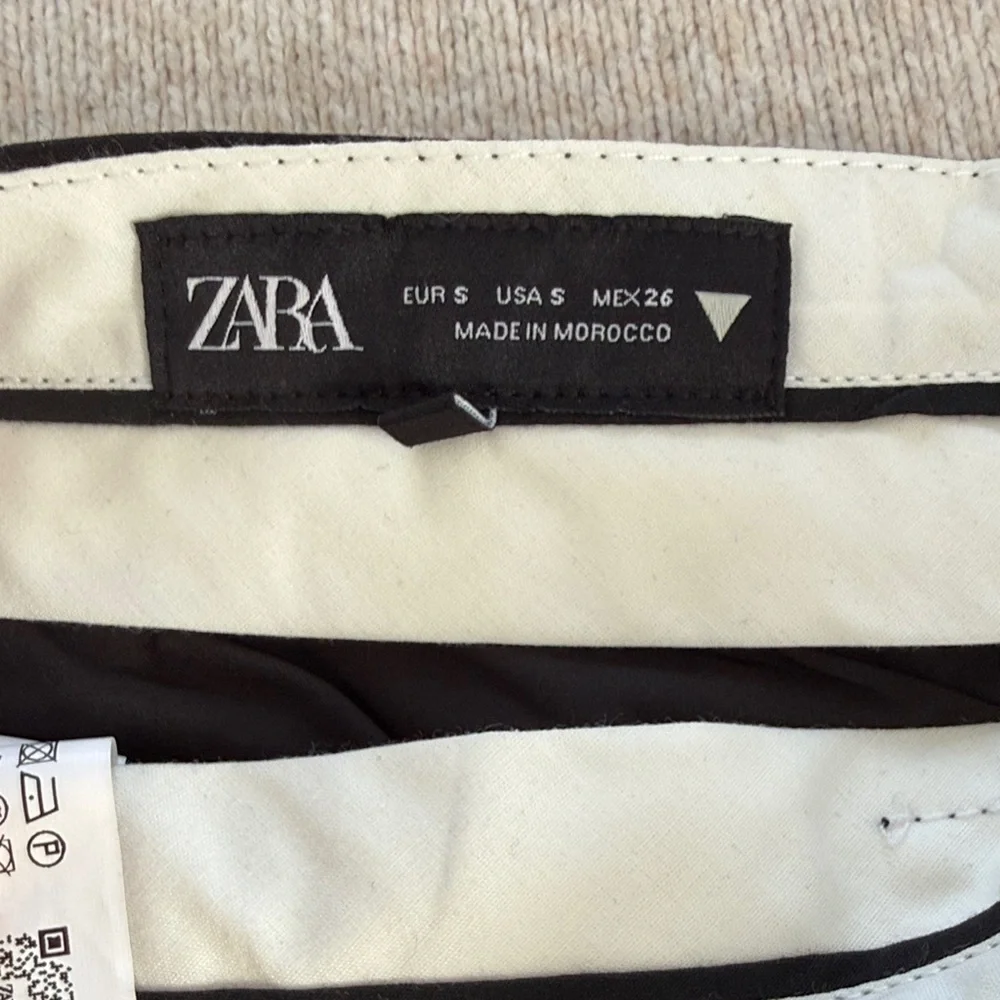 Zara Black Tailored Pants, size S, Brand new